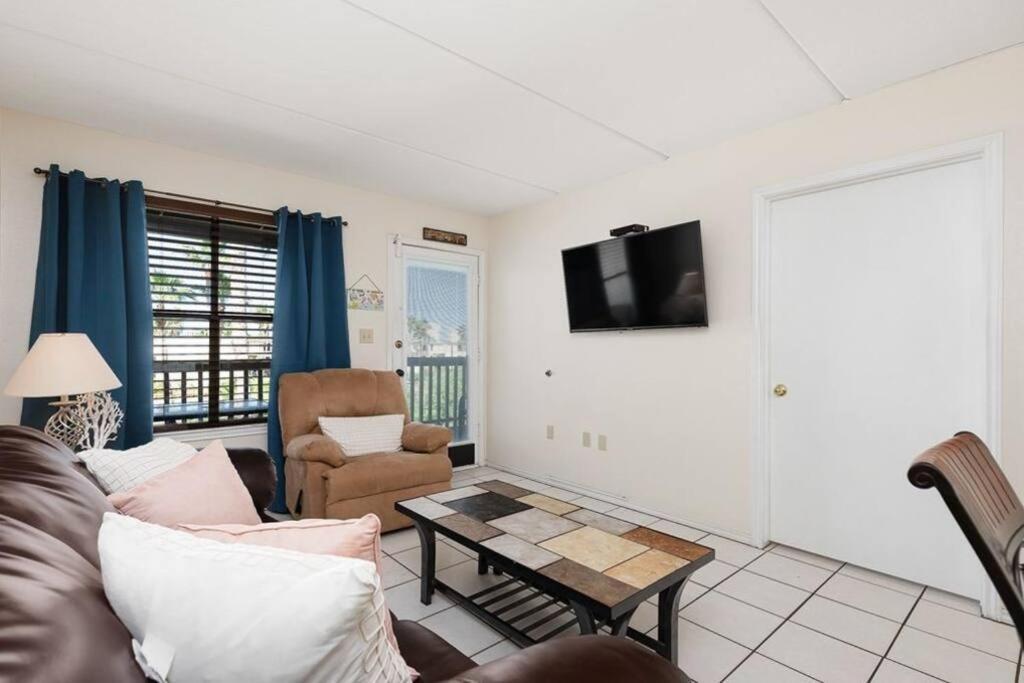 2 Bed 2 Bath Condo By Beach With Resort Pool Pulau Padre Selatan Bagian luar foto